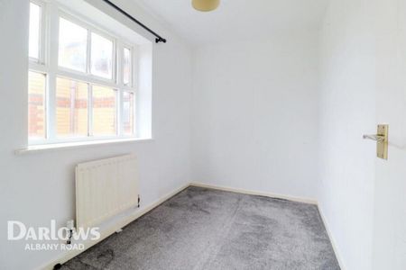 3 bedroom terraced house to rent - Photo 3