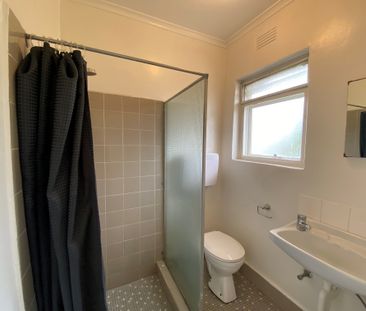 8 / 44 Munster Avenue, CARNEGIE - Photo 2