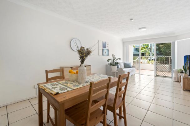 Coastal Charm Meets Convenience in the Heart of Miami - Furnished - Photo 1