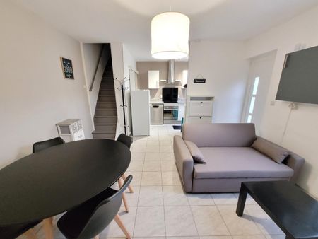 Location Maison 2 pièces 45m² ARMENTIERES 59280 - Photo 3