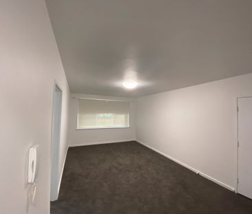 Renovated on the ground floor. - Photo 3