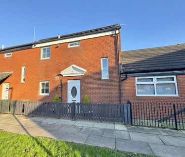 3 bedroom mews to rent - Photo 4