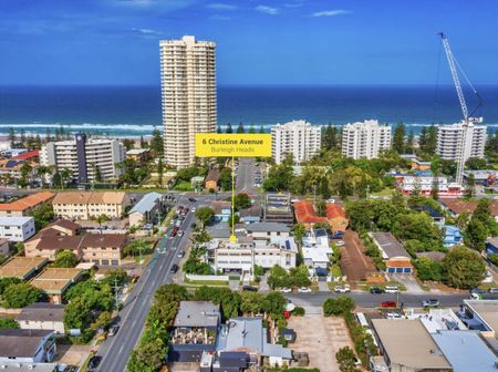 6/A Christine Avenue, Burleigh Heads, QLD 4220 - Photo 2