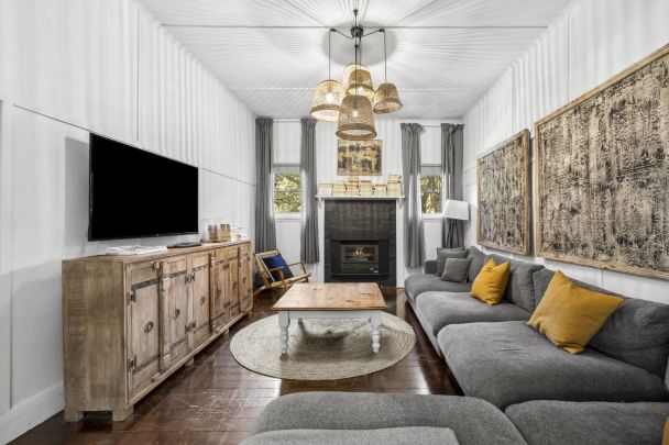 Prime Location with established private Gardens - Photo 1