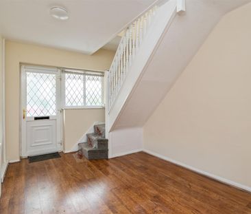 3 bed semi-detached house to rent in Danford Lane, Solihull, B91 - Photo 1