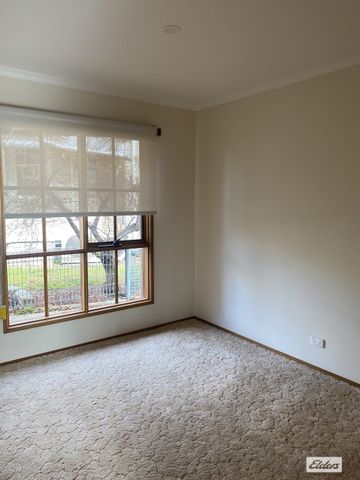 Updated 2 bedroom Unit close to Amenities - Photo 5