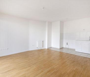 location Appartement F3 DE 59.1m² À MASSY - Photo 1