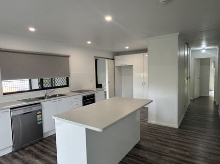 Spacious Coastal Living in Moonee Beach – Main Home Plus Granny Flat - Photo 4