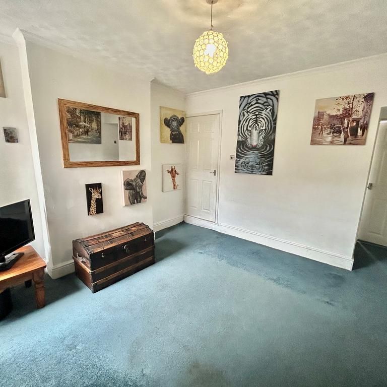 2 bedroom house to rent - Photo 1