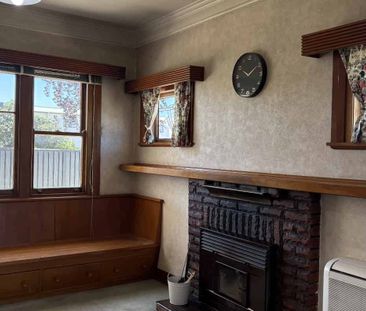 Plenty of space both indoors and out - Photo 4