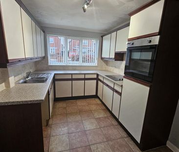 2 bedroom flat to rent - Photo 6