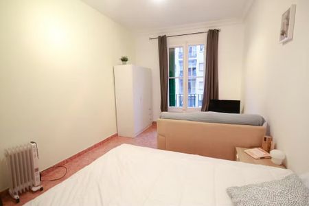 Carrer de Balmes, Barcelona, Catalonia 08006 - Foto 2