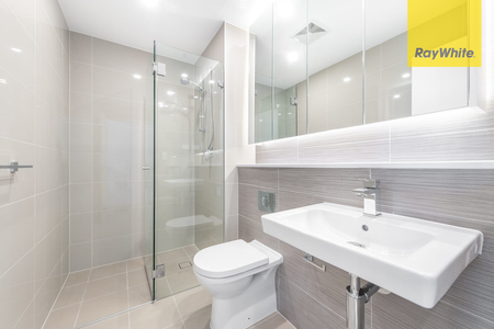 Modern Waterfront Apartment with Breathtaking Views - Photo 4