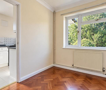 2 bedroom maisonette to rent - Photo 4