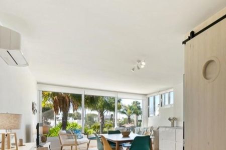 3 bedroom luxury Apartment for rent in Nueva Andalucia, Spain - Photo 2