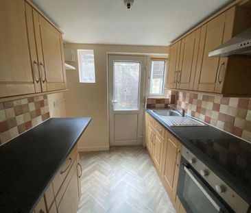 1 bedroom ground floor flat to rent - Photo 3