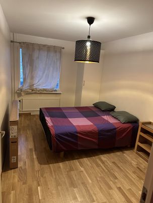 Vårbergsplan, Skärholmen - Photo 1