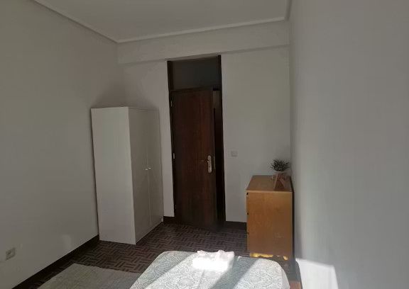 Mieszkanie na wynajem - 115 m² - 1 pokój Porto Porto
