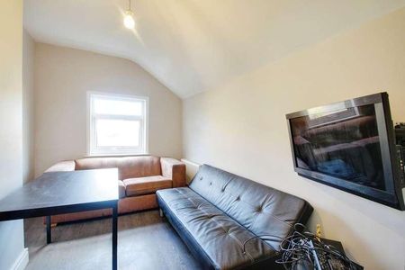 Wellington Road, Uxbridge, UB8 - Photo 4