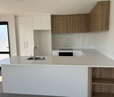 Two new Three Bedroom Townhouses - Photo 6