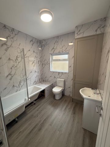 3 Bed Detached House, Malmesbury Road, SO15 - Photo 4