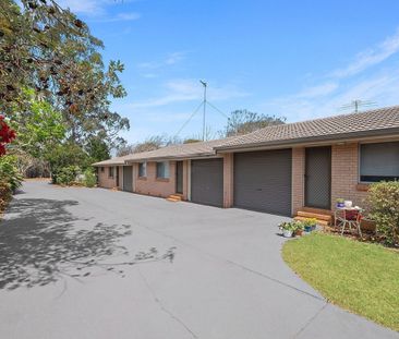 Lovely Unit Close to Shops,Buses and Schools - Photo 1