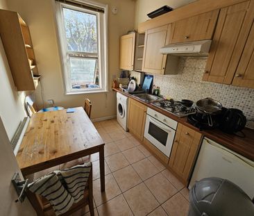 Room in a Shared Flat, Chichele Road, NW2 - Photo 5