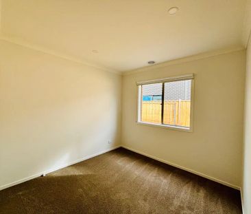 “Brand new 3 Bedroom - All en-suites!!” - Photo 3