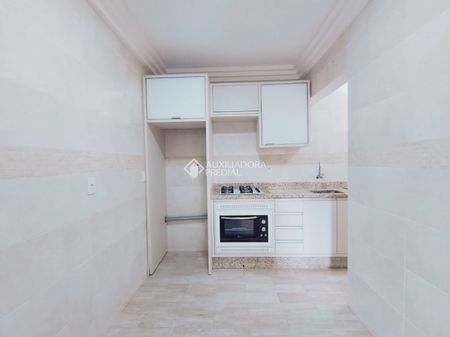 Apartamento com 2 quartos e 51m² para alugar em Kobrasol, São José. - Photo 2