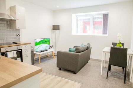 1 bedroom serviced apartment to rent - Photo 3