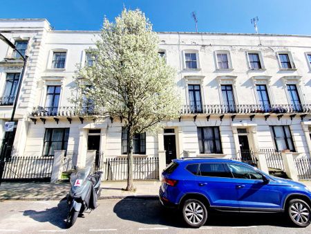 1 bedroom flat to rent - Photo 2
