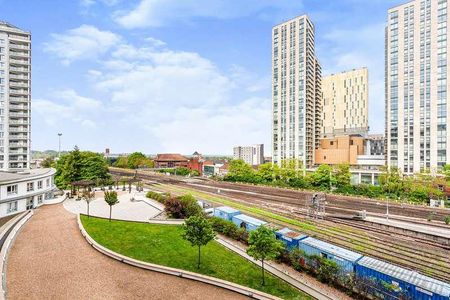 Centrium, Station Approach, GU22 - Photo 2