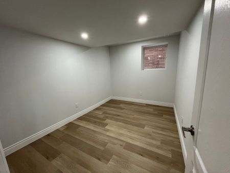 For Lease - 109 Alistair Crescent Unit# BSMT, Vaughan, Ontario - Photo 2