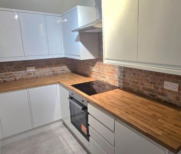 3 bedroom terraced house to rent - Photo 6
