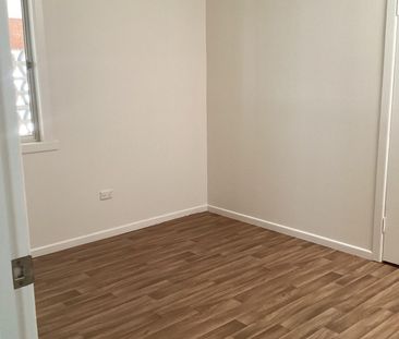 Easy Coastal Living in the Heart of Torquay - Photo 3