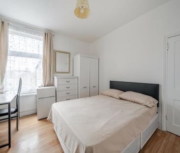 1 bedroom in a house share to rent - Photo 6