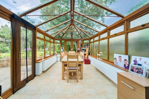 4 bedroom detached house to rent - Photo 1