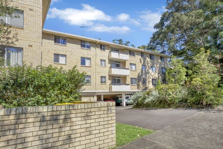 8/15 Morden Street, Cammeray. - Photo 4