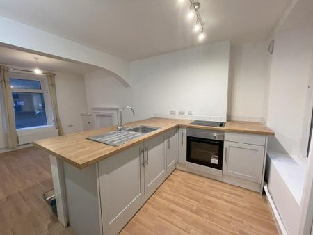 3 bedroom terraced house to rent - Photo 3