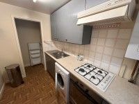 1 bed Apartment - To Let - Photo 5