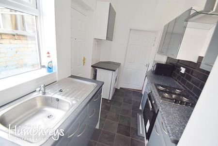 3 bedroom terraced house to rent - Photo 5