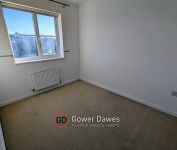 John William Close, Chafford Hundred - - Photo 2