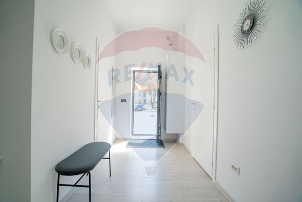 De inchiriat! 3 camere, Racadau, acces separat, x2 parcare - Fotografie 1