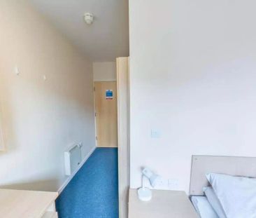 Standard En-suite - Photo 5