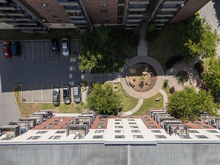 1750 Boulevard Lévesque Est, Laval, QC - Photo 3