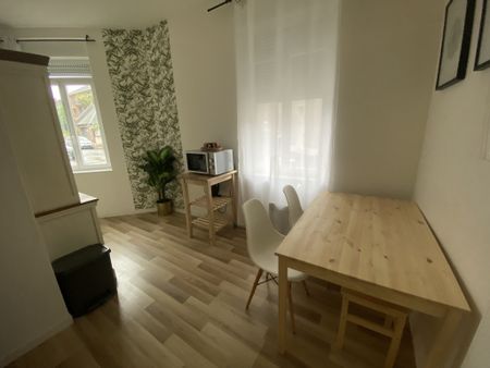 APPARTEMENT F1 BIS QUARTIER meublé SAINT ACHEUL - Photo 3