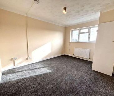 Greywell Road, Havant, PO9 - Photo 2