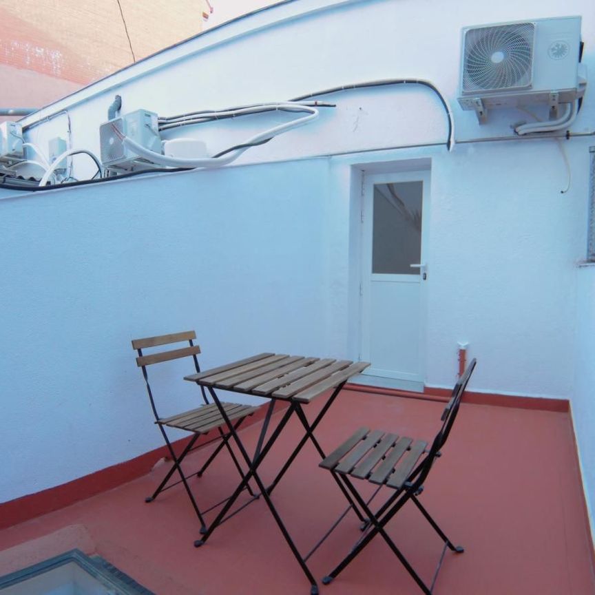 Estudio de alquiler en Zofio - Photo 1