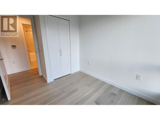 4870 LAUREL STREET, Vancouver, British Columbia - Photo 1