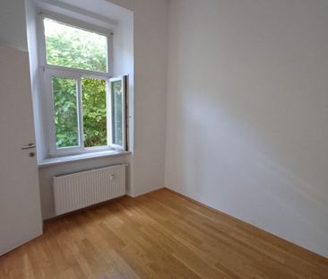 MODERN SANIERTE ALTBAUWOHNUNG IN BESTER LAGE - 2 ZIMMER UND KÜCHE W... - Foto 3